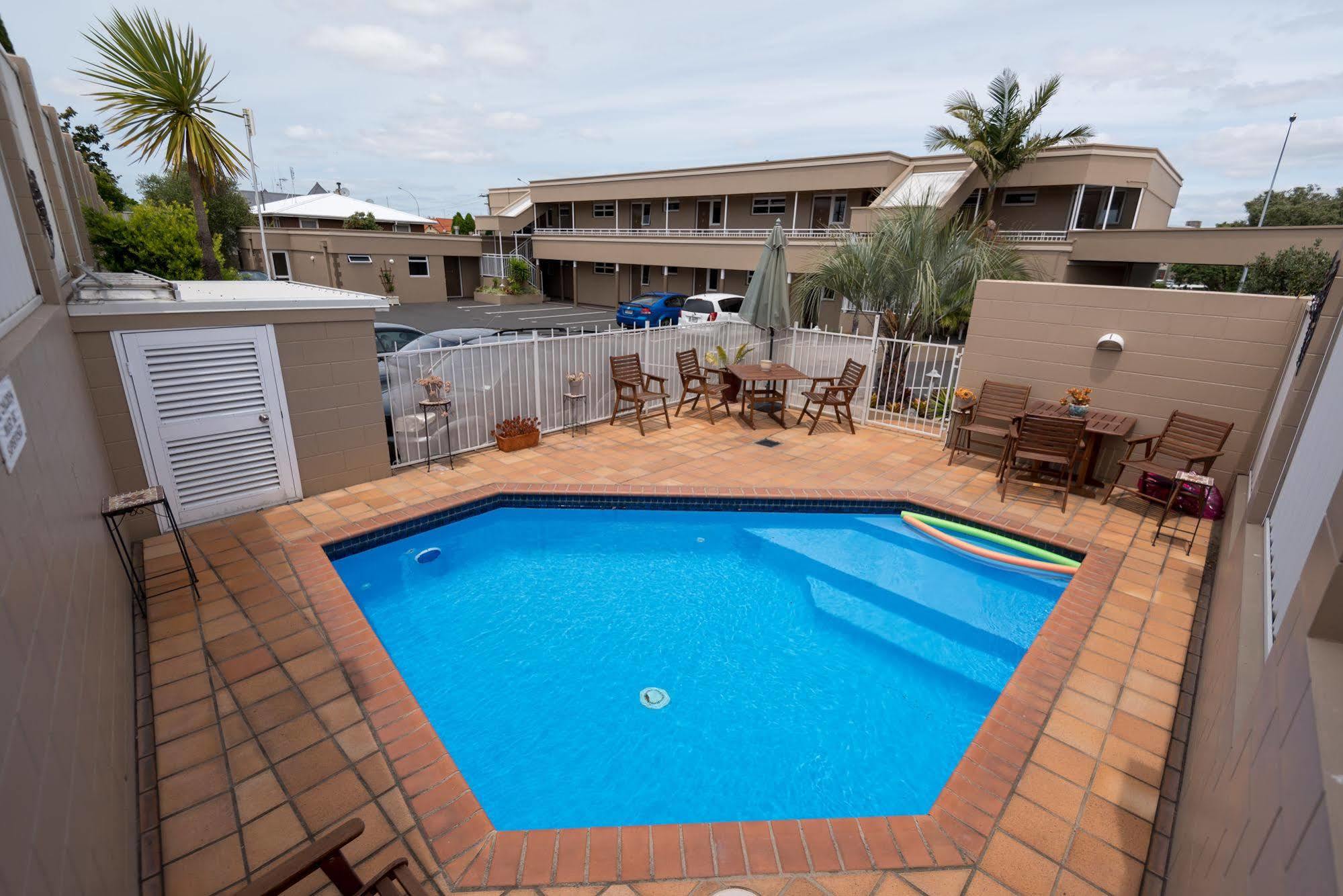 Baywatch Motor Inn Mount Maunganui Bagian luar foto